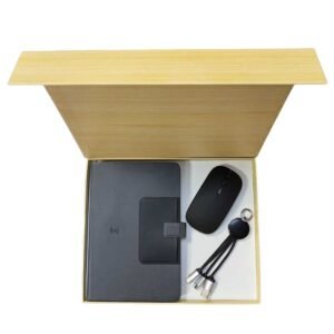 Adreno Eco Set features environmentally responsible stationery crafted from sustainable materials, suited for green branding and corporate gifts.